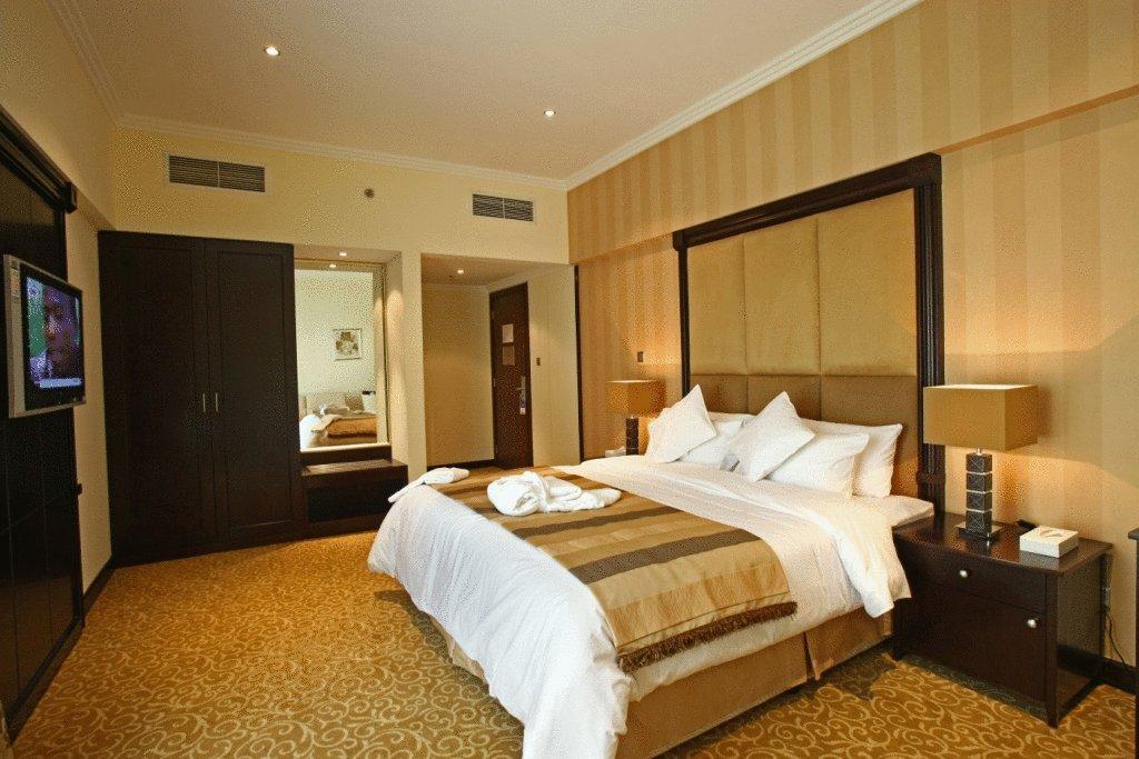 Отель London 3*